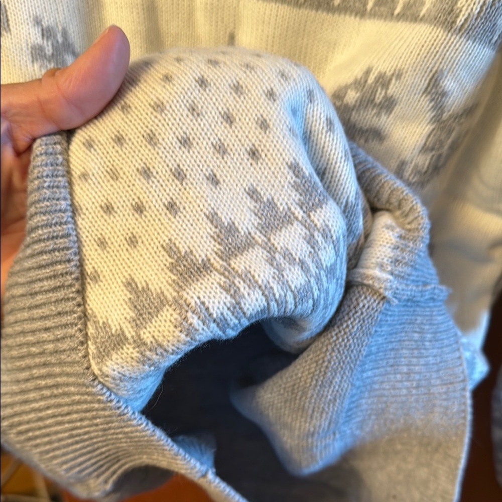 Gray Reindeer Pattern Sweater - Picture 4 of 6